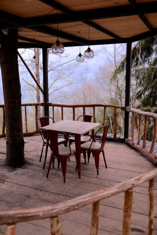 Hill Inn
