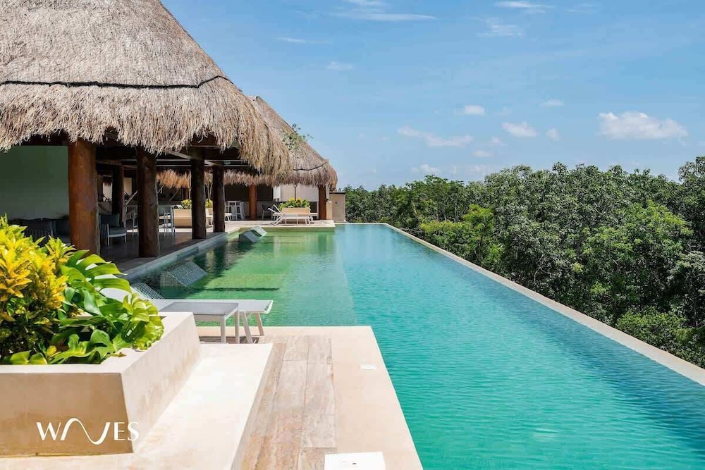 Premium Apartment W/private Pool & Garden