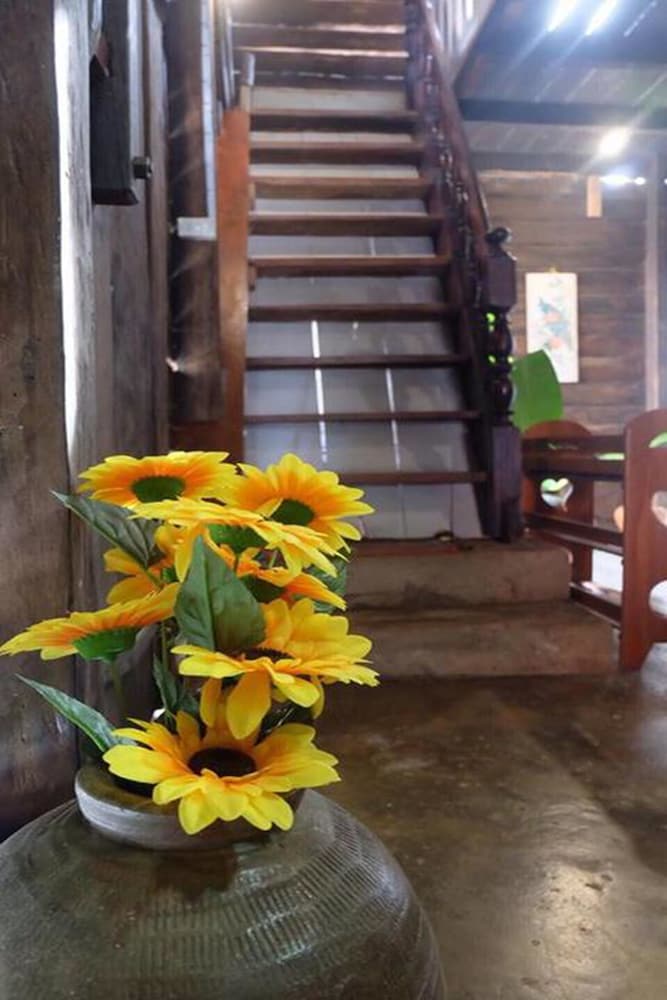 Copa Lanta Guesthouse