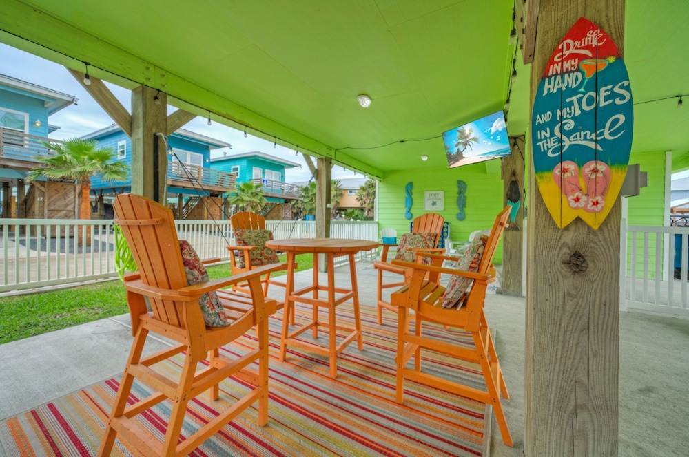 Reel Life Dreams by Avantstay Pool Near Beach