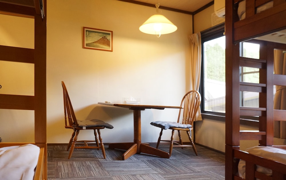 Sakura Guest House - Hostel