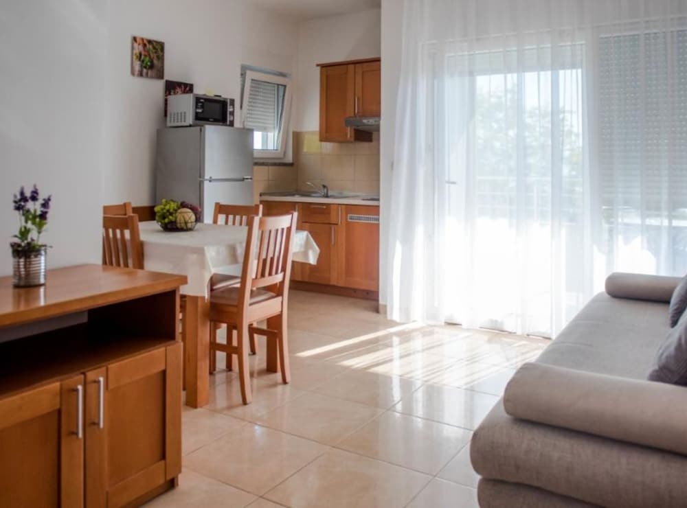 Apartmani Martinović