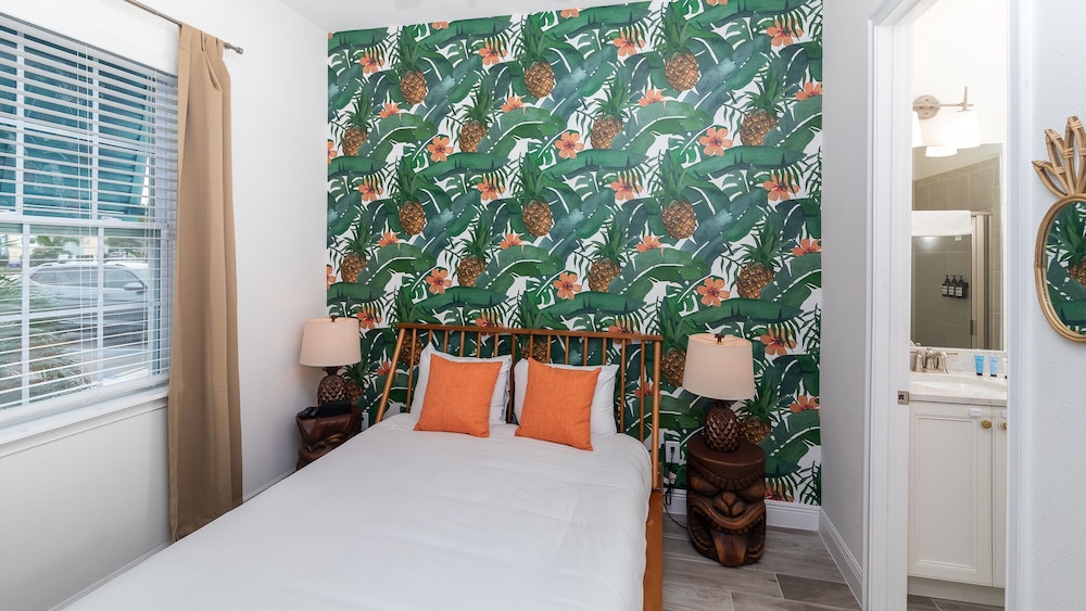 Rum Runners and Margaritas - Image 3