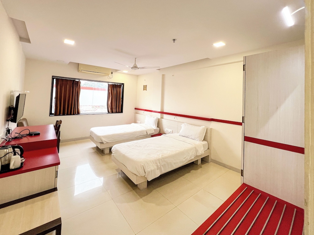 THE GRAND KD HOTEL