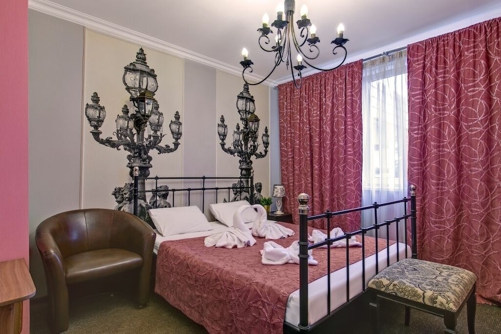 Hotel in Maryino