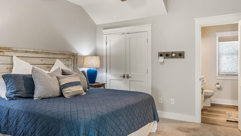 Beach Hangar by Southern Vacation Rentals