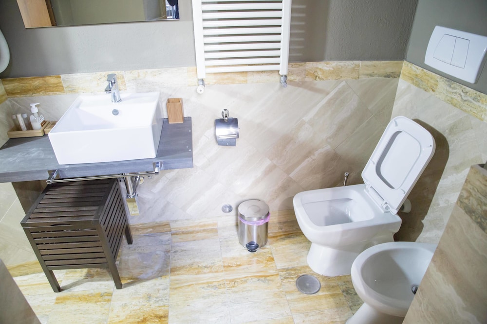 Do-Do Navona Suites