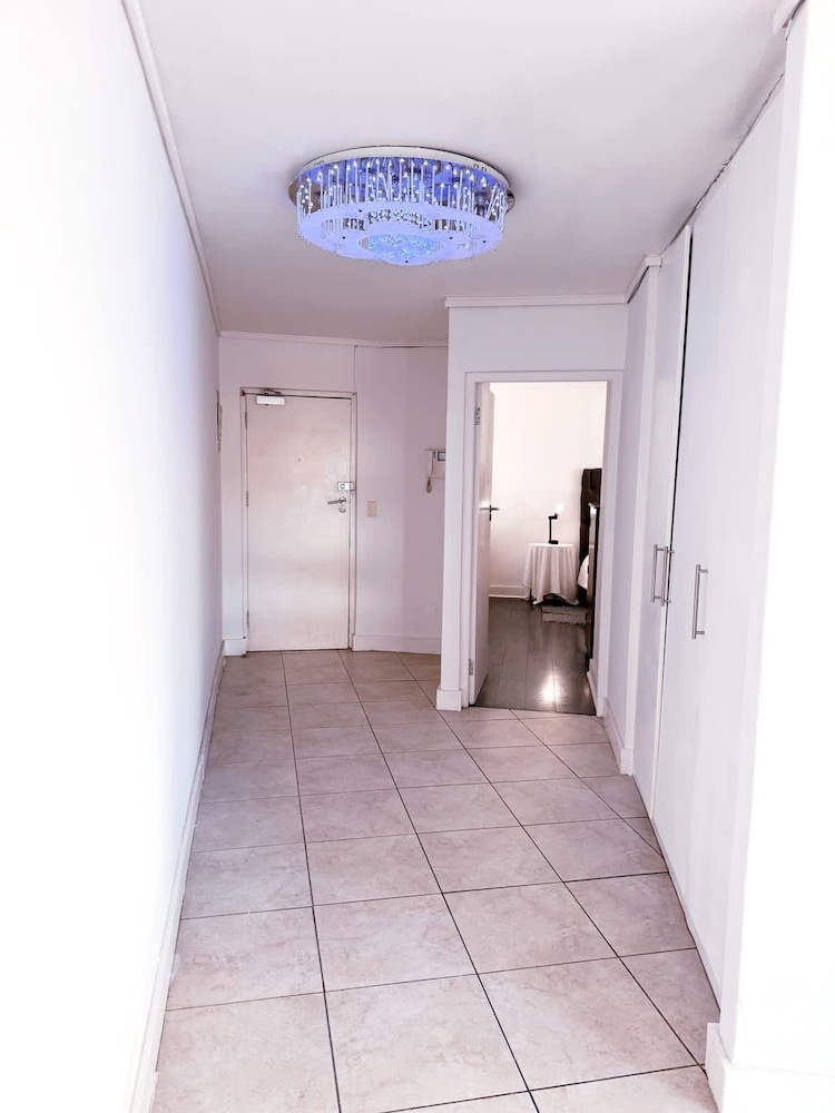 Spacious 1 Bedroom Apartment Atlantica Seapoint