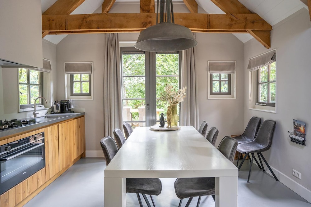 Farmhouse in Veluwe With Sauna and Nature Views