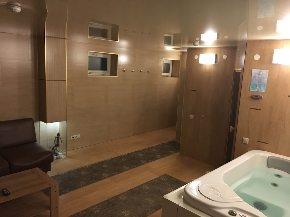 Crystal Hotel