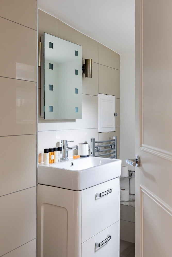 Duplex Apartment With Patio in Marylebone