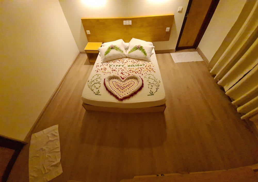 Beach Star Maldives photo 3