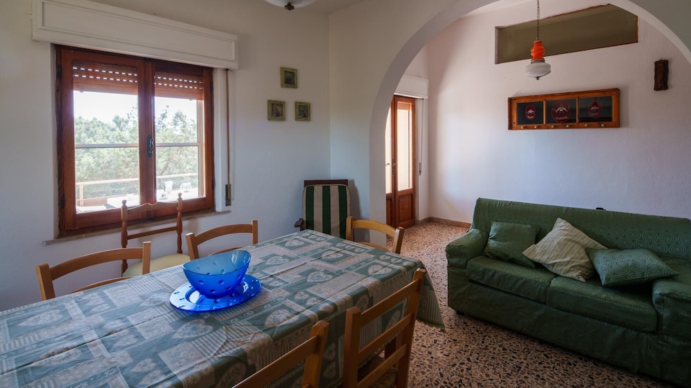 Villa Rosaria in Sas Linnas Siccas view 3