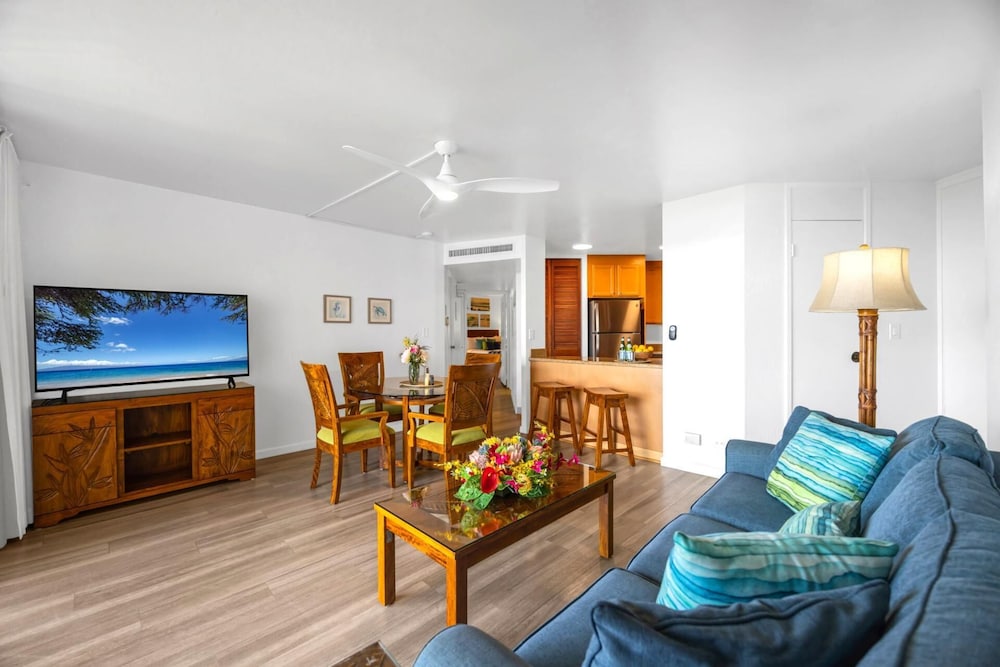 NEW KBM Resorts Free CAR Kaanapali Shores 6th Floor Ocean View Suite Steps to Pool and Beach Ks-616