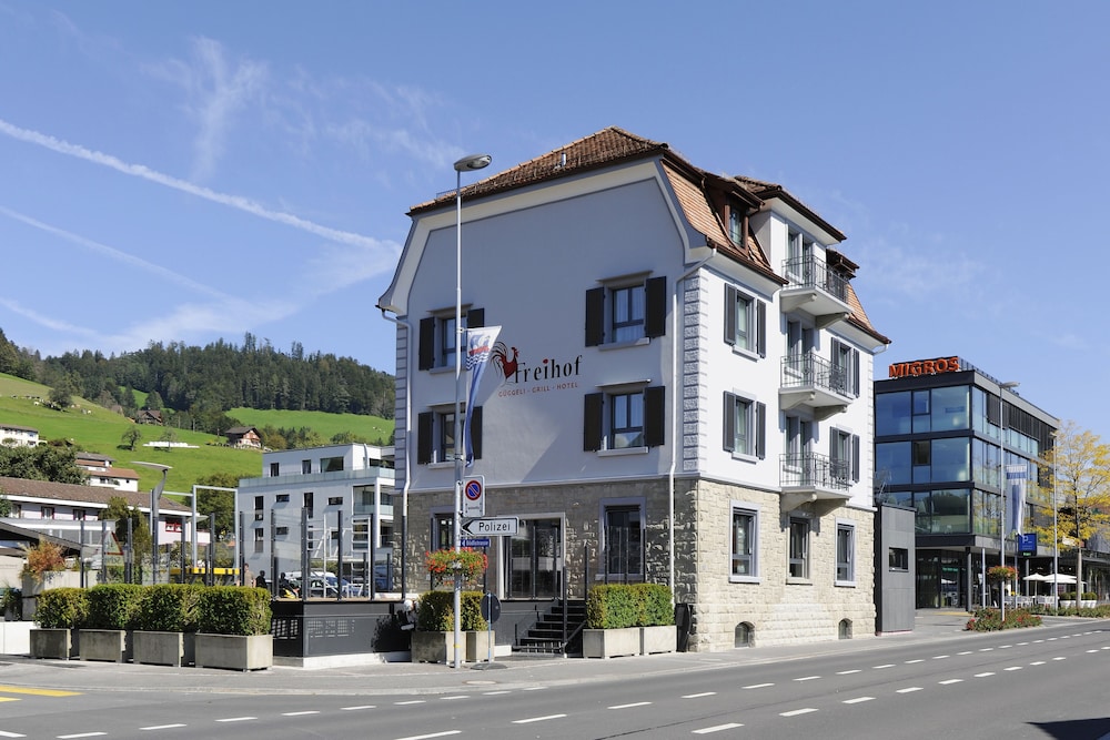 TOP Hotel Freihof Unteraegeri