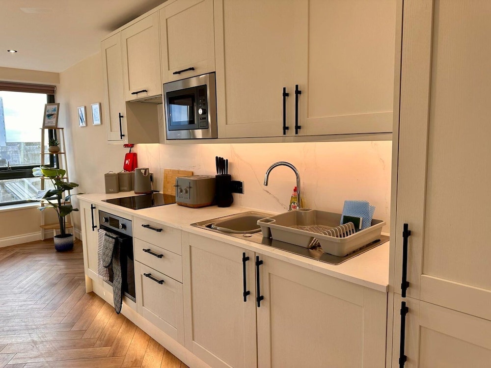 Brighton City View 3-bed Retreat