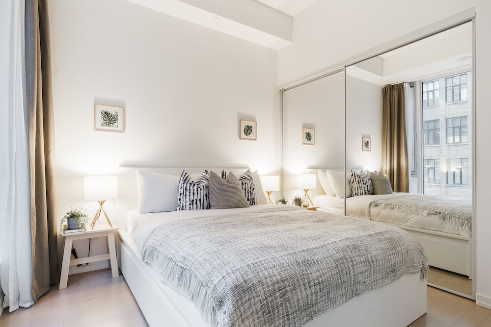 Sarkar Suites - Peter Street - Image 2