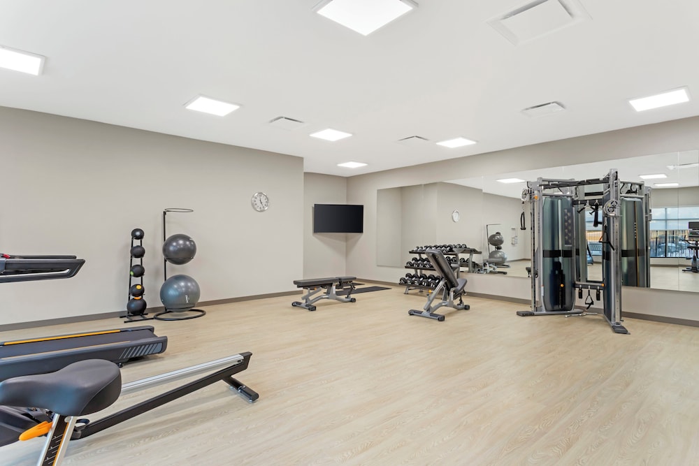 Cambria Hotel Northlake Conference Center - Roanoke
