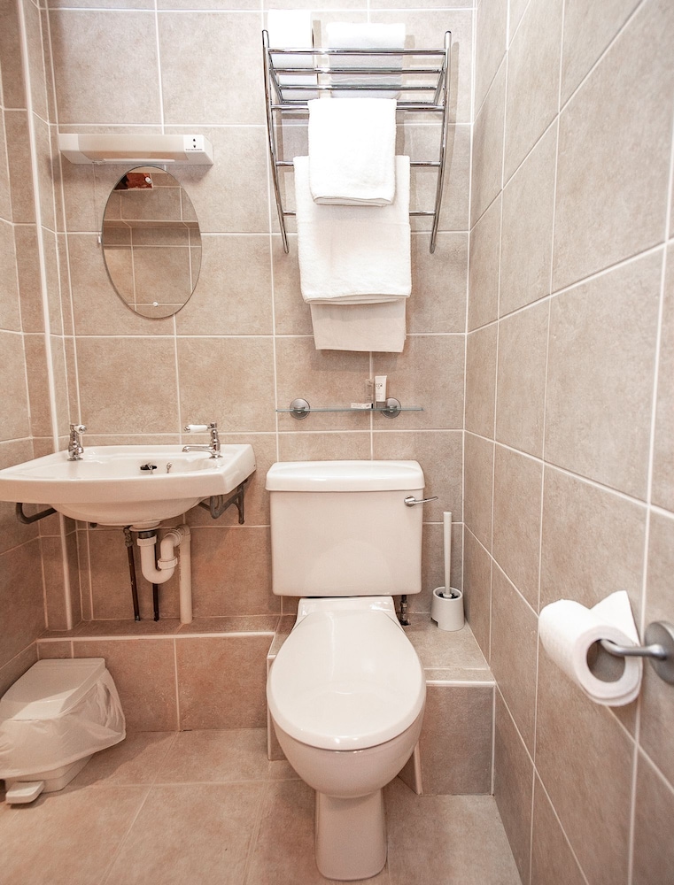Trivelles Waterhall Country Hotel - Gatwick