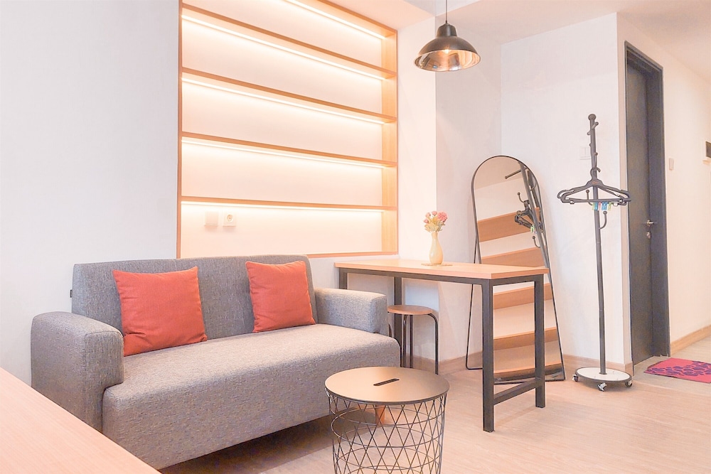 Comfortable Studio At Collins Boulevard Apartment