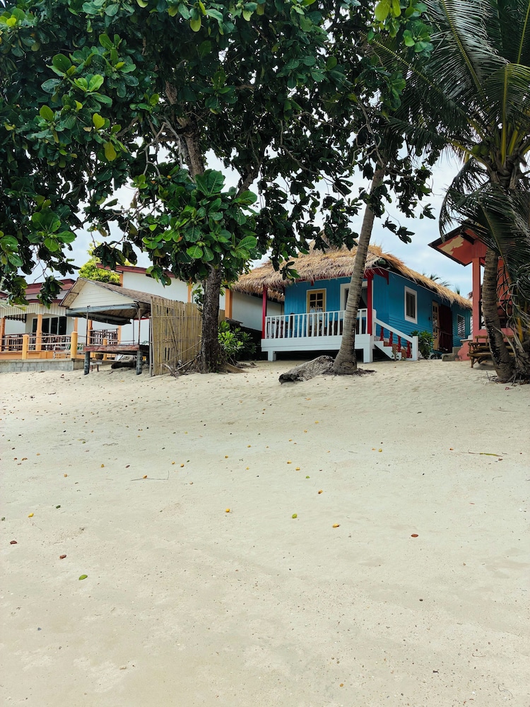 Lamai Beachfront Bungalow Koh-Rooms