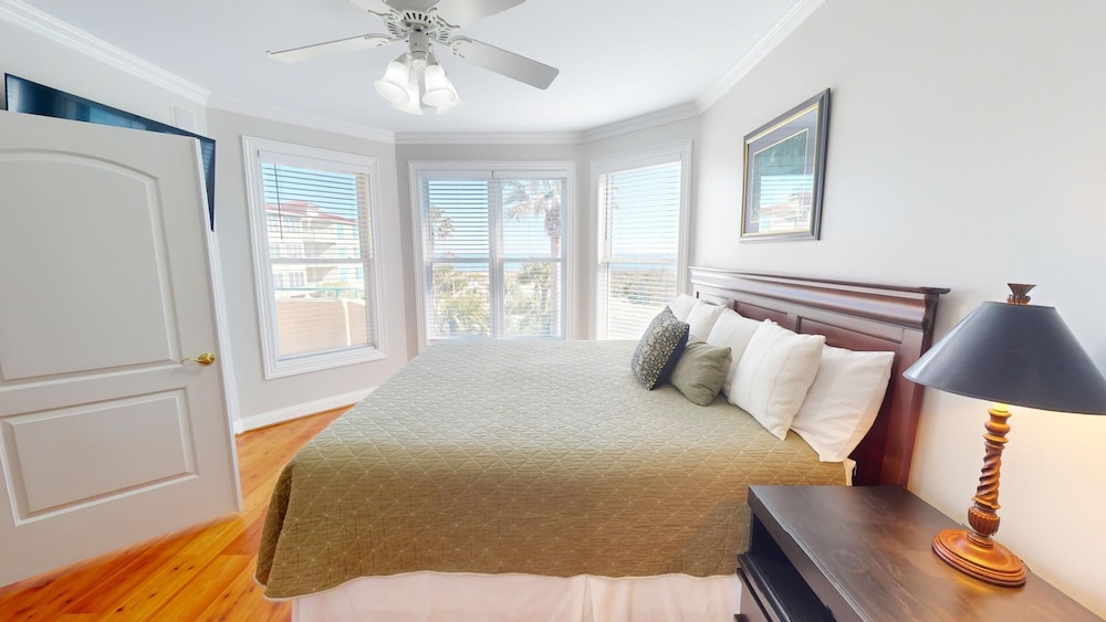 Desoto Beach Club 2 Tybee Vacation Rentals