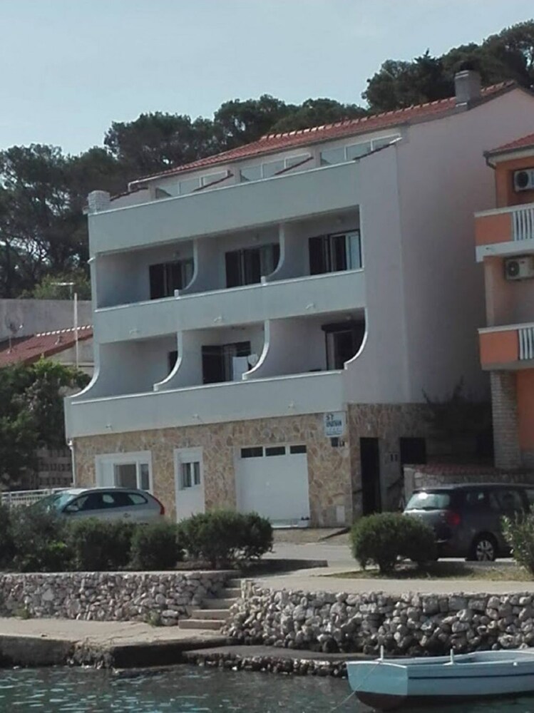 Tona - Close to sea - A1 view 3