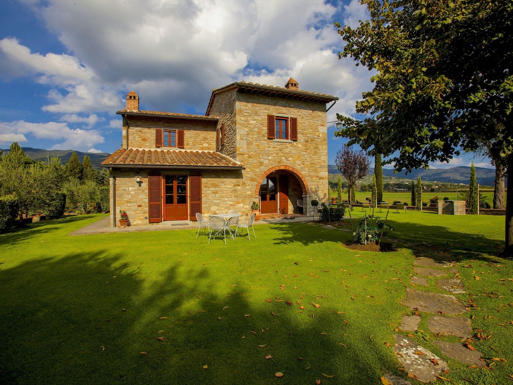 Cortona Vacations - Agriturismo Near Cortona With Swimming Pool - Property Image 38