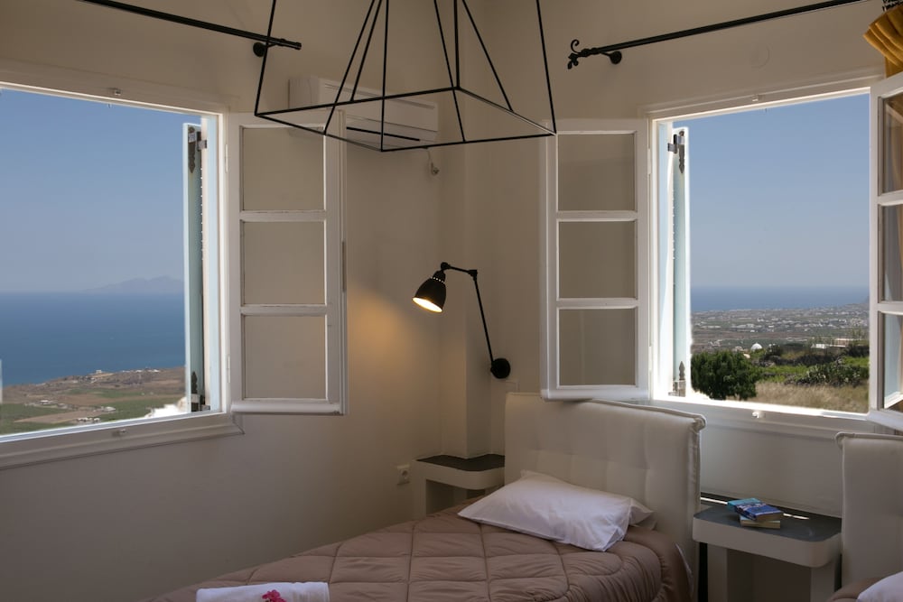 EOS Villa