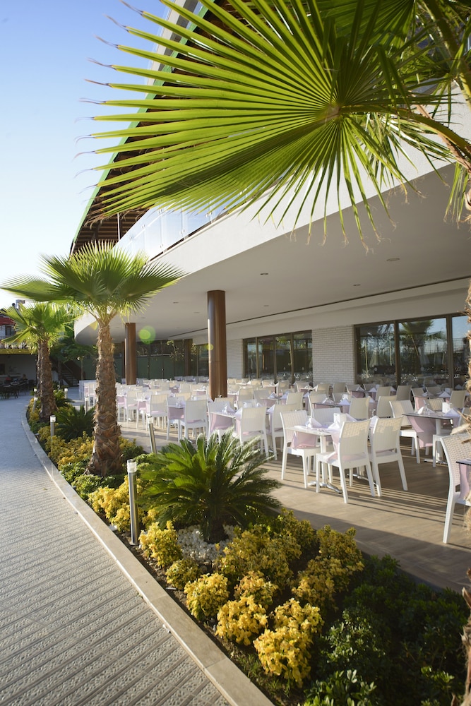 Raymar Resort & Aqua