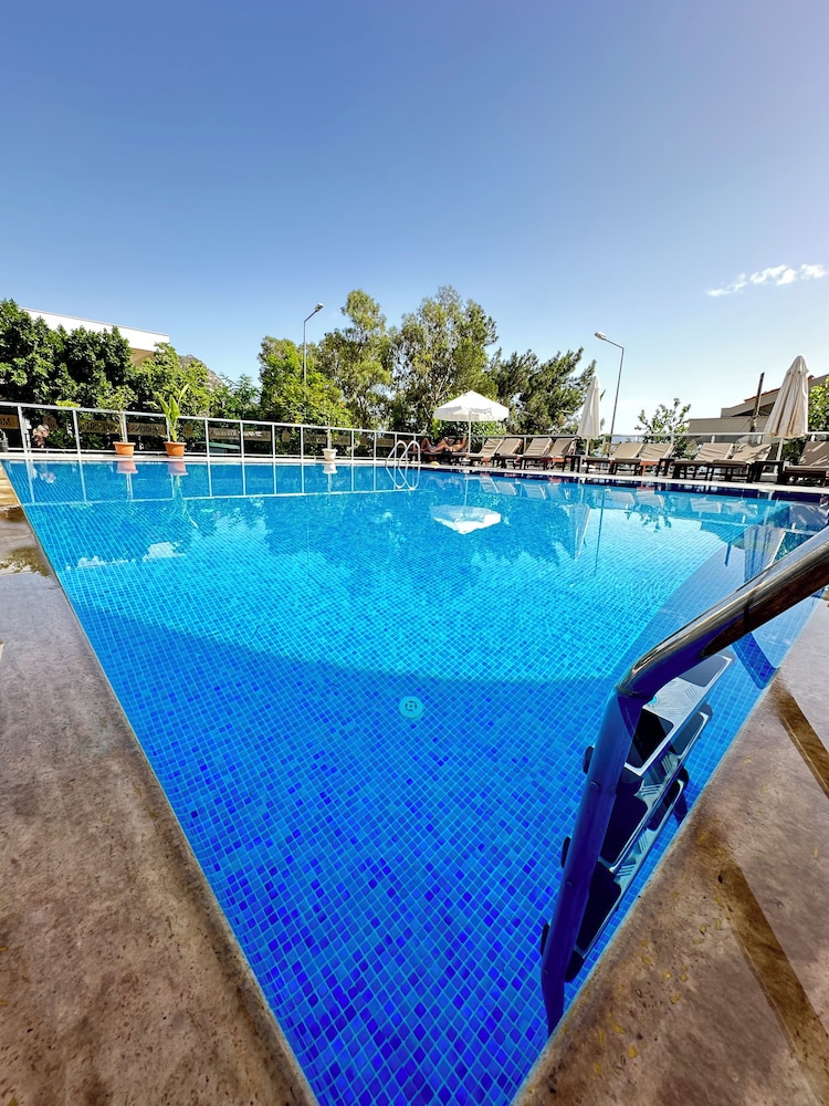 Mogons Exclusive Hotel - Image 116