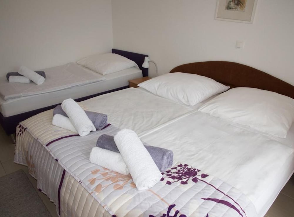 Spacious and Tranquil Apartments With Shared Pool