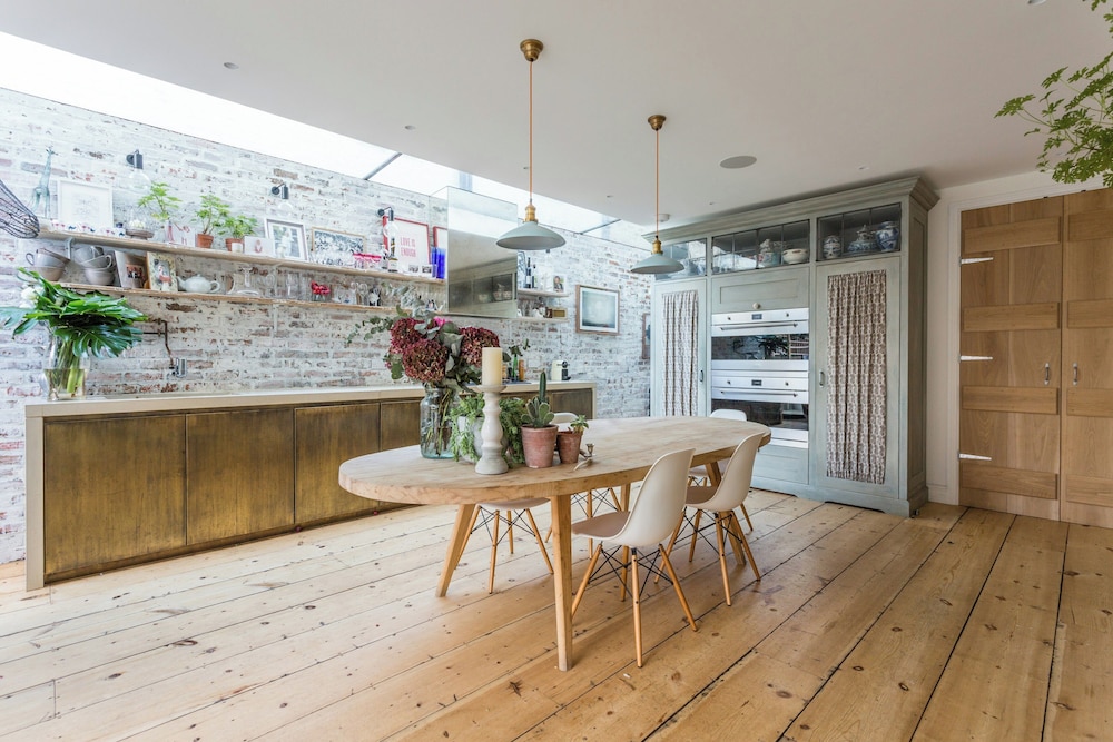 Barlby Road III by Onefinestay