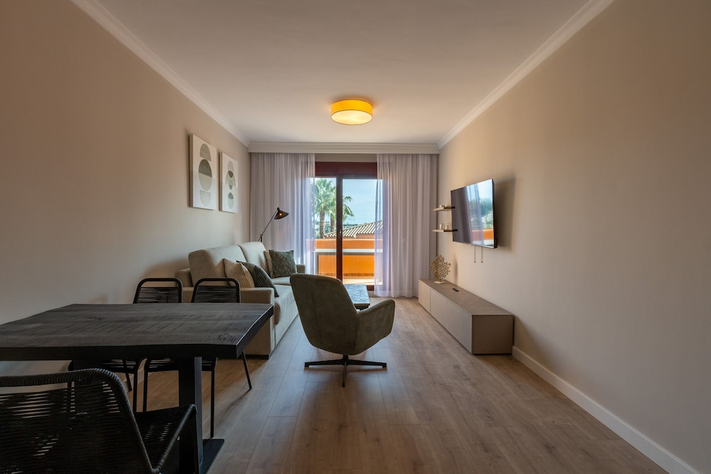 Apartments Biserka