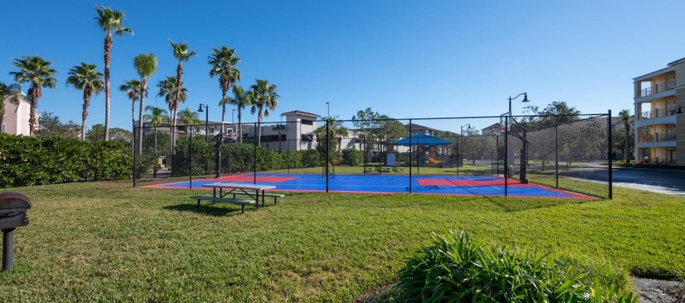 New 2 bed Townhome Serenity at Your Vista Cay Near all Theme Parks and Convention Center