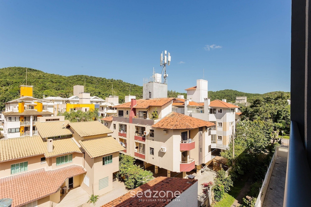 Elus - Building With Rooftop Pool 350m From the Beach!