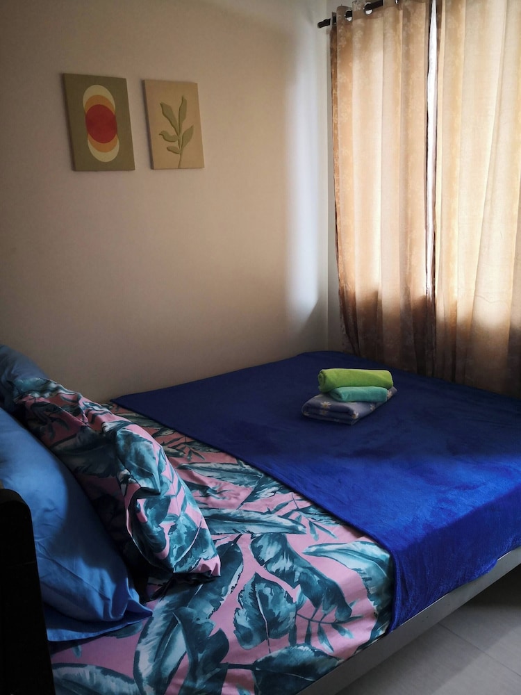 Fancy Pasay City Apartment for Rent - Mall of Asia Nearby Front of Mall Of Asia