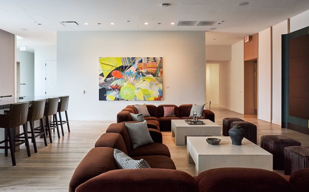 Panoramic Lake Views Premier Amenities for Groups