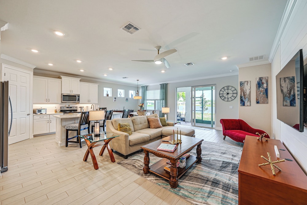 Pet-friendly Naples Home w/ Resort-style Pool