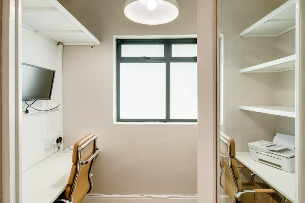 2bed Apt 5min Walk From Camps Bay Central Escape