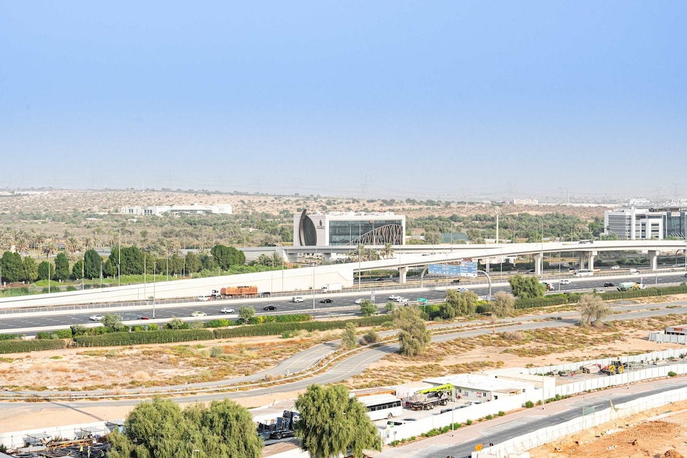 Wadi Al Safa Sleeps 3 Close to Worlds of Adventure