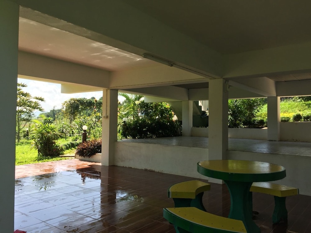 Baan Auemdao Resort