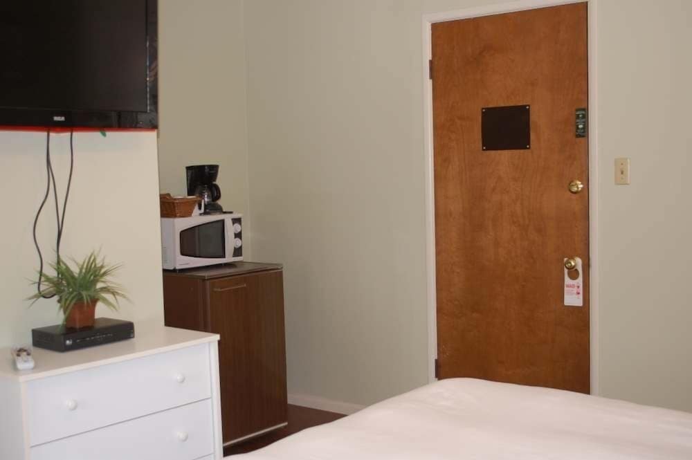 Bishop Vacations - El Rancho Motel - Property Image 33