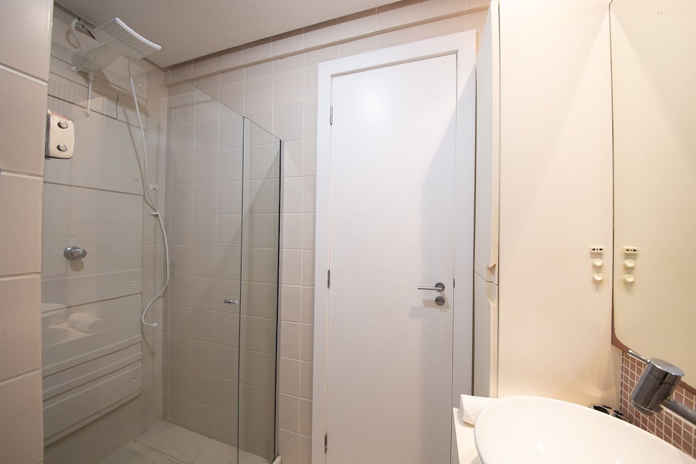 Beautiful Apart 5 min Jurere Open Shopping Emr302