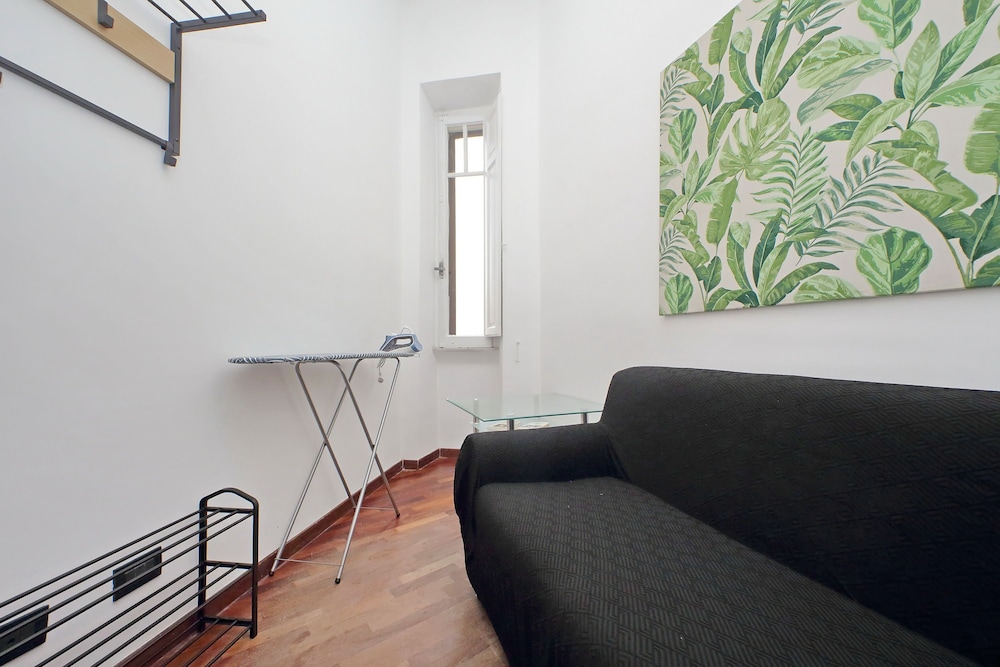 Giuliana Giant Apartment