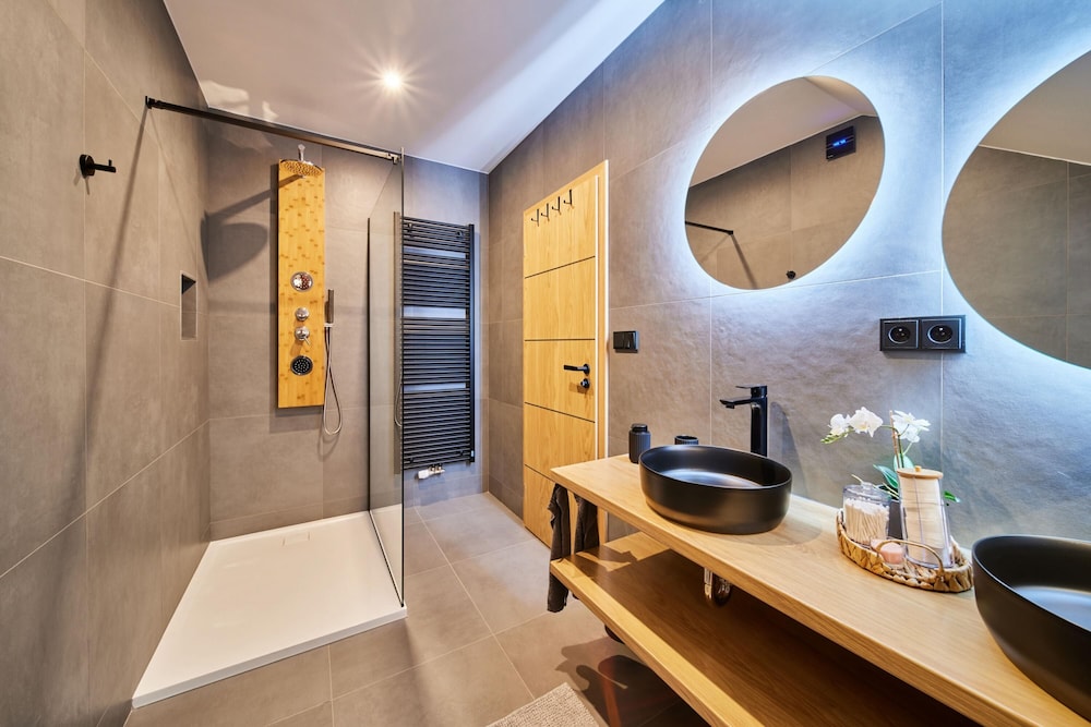 Villa Mlade Buky - Kmm020
