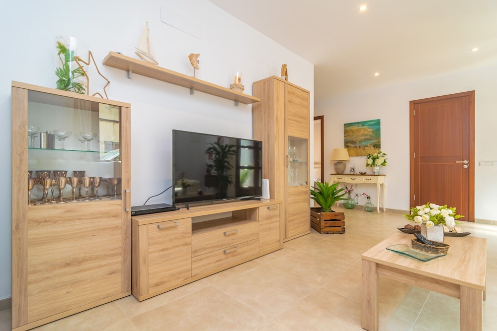 Villa Placeta - Villa With Private Pool. Free Wifi
