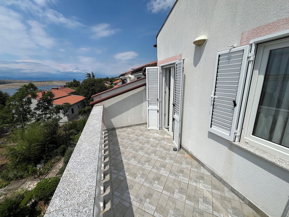 Apartment Rosa 2