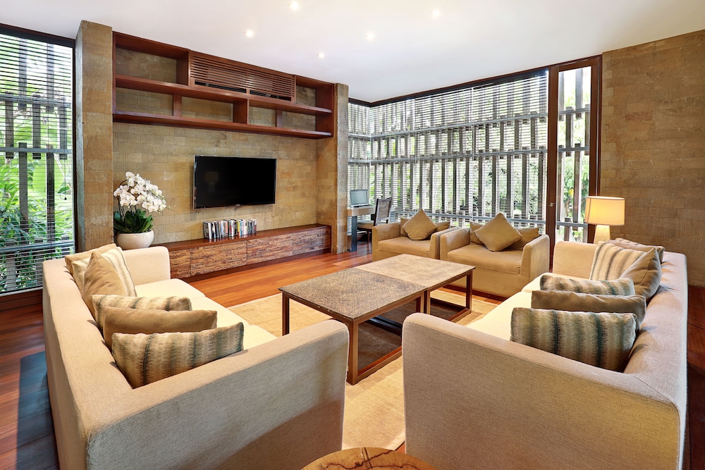 The Elysian Boutique Villa Hotel 61