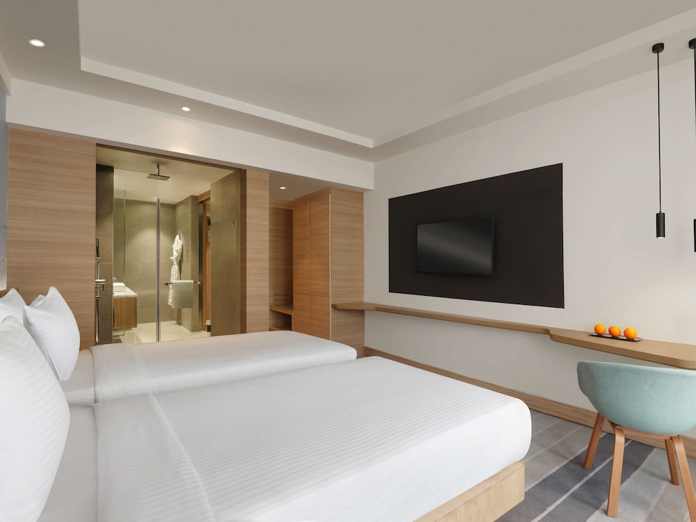 Mumbai Vacations - Novotel Mumbai Juhu Beach Hotel - Property Image 19
